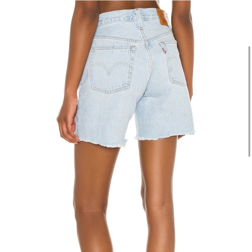 Levi’s Women’s Premium 501 Mid Thigh Denim Shorts - Picture 4 of 11